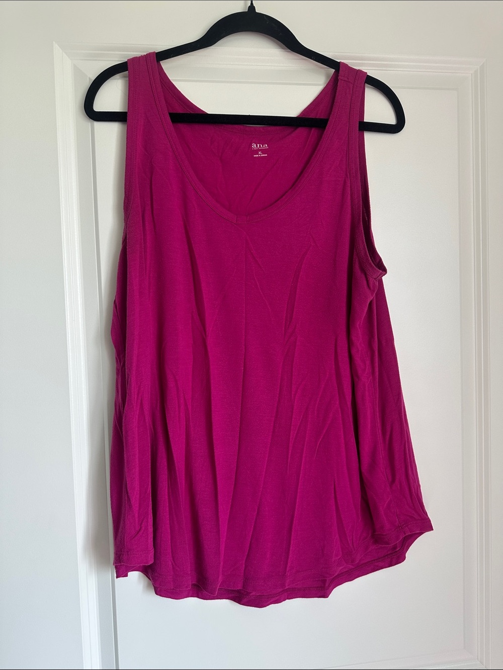 a.n.a Bright Magenta Scoop Neck Tank Top